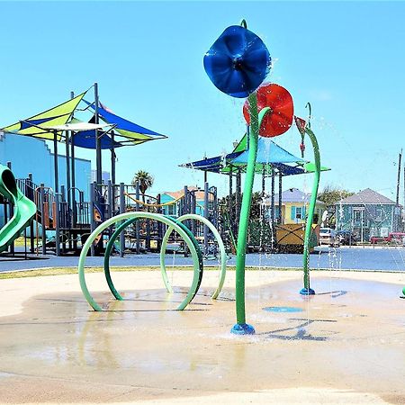 Casaazul-2605A-Couples Retreat By Beach & Pleasure Pier 1 Block Away- 2Bed 2Bath- 7 Minutes To Cruise Terminal Galveston Exteriér fotografie